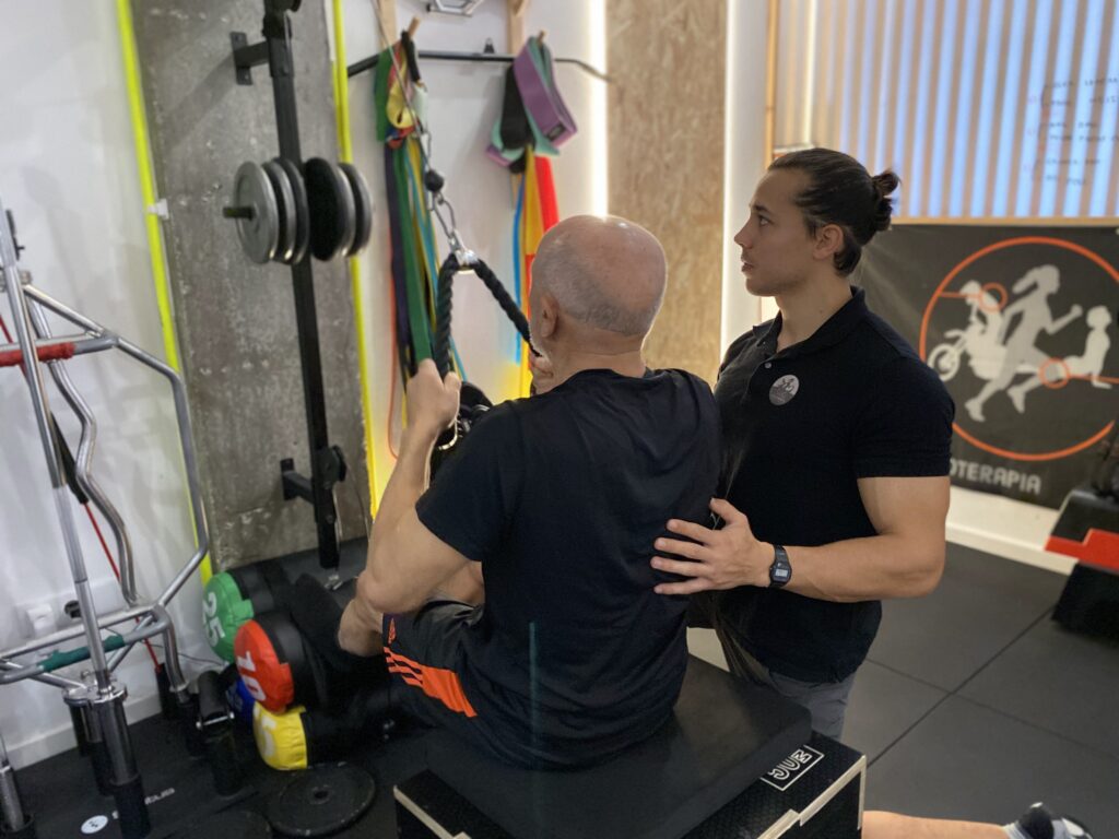 Entrenamiento supervisado personal trainer SVG Fisioterapia en Bertamiráns